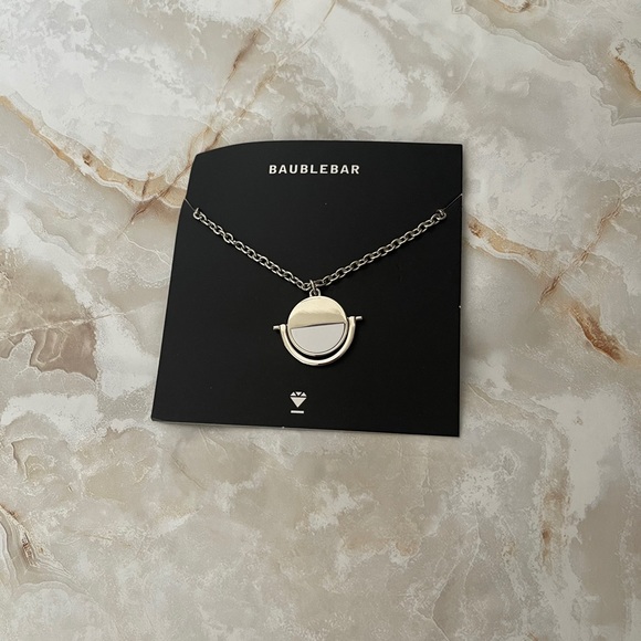 Bubble bar necklace - Picture 2 of 3